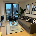 Stylish Penthouse Central London-Zone 1